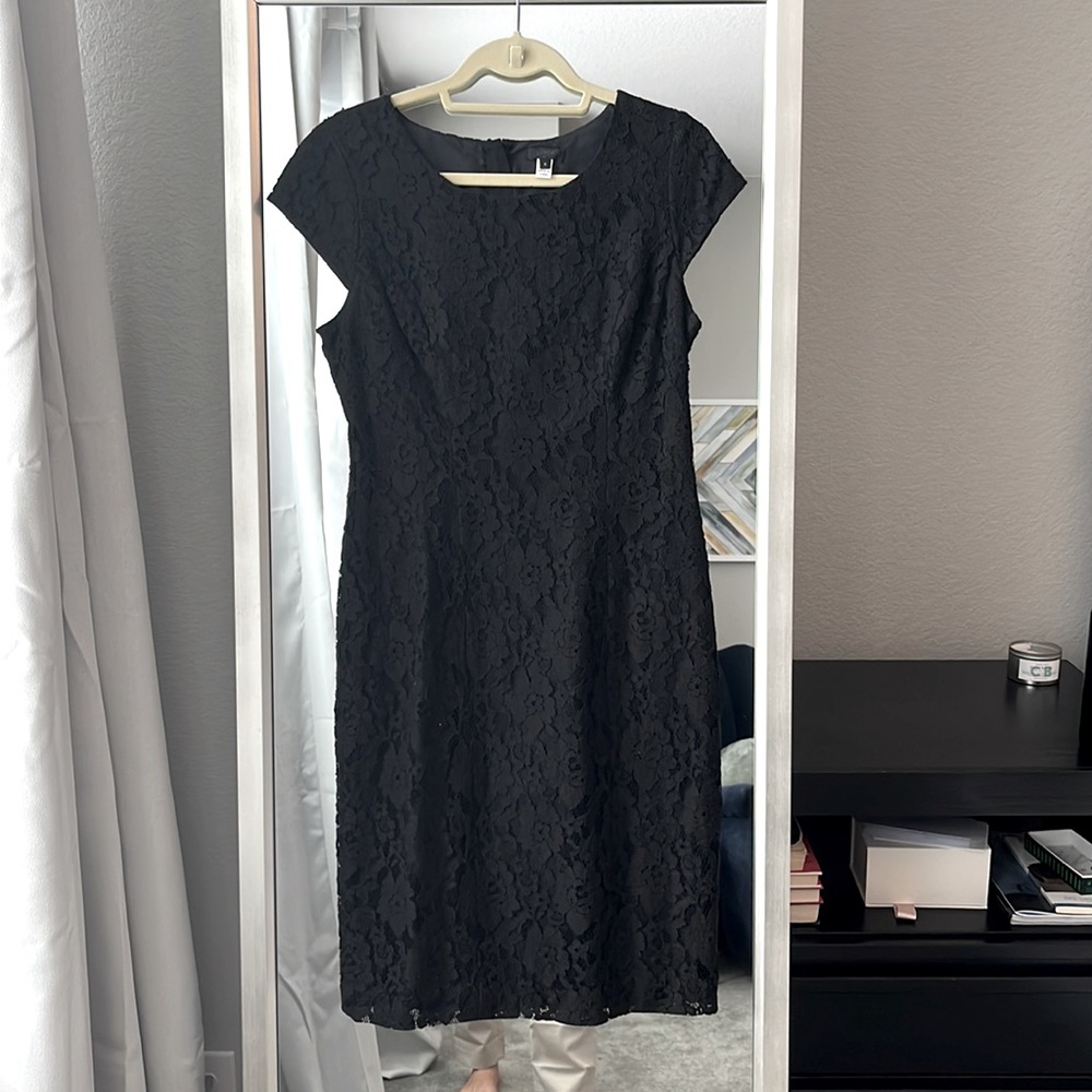 Jcrew / black lace / cap sleeves / sz 6